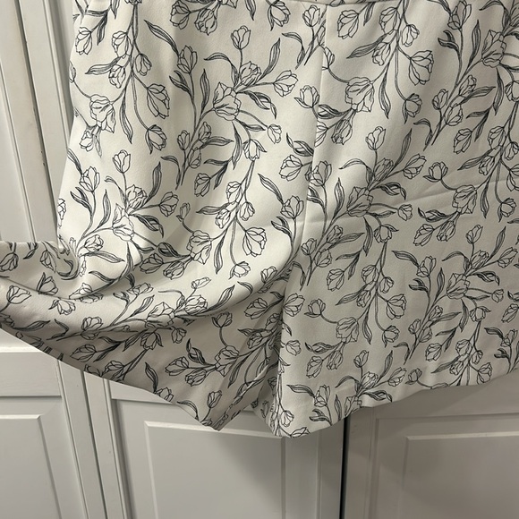 Banana Republic Dressy Romper - Picture 2 of 7